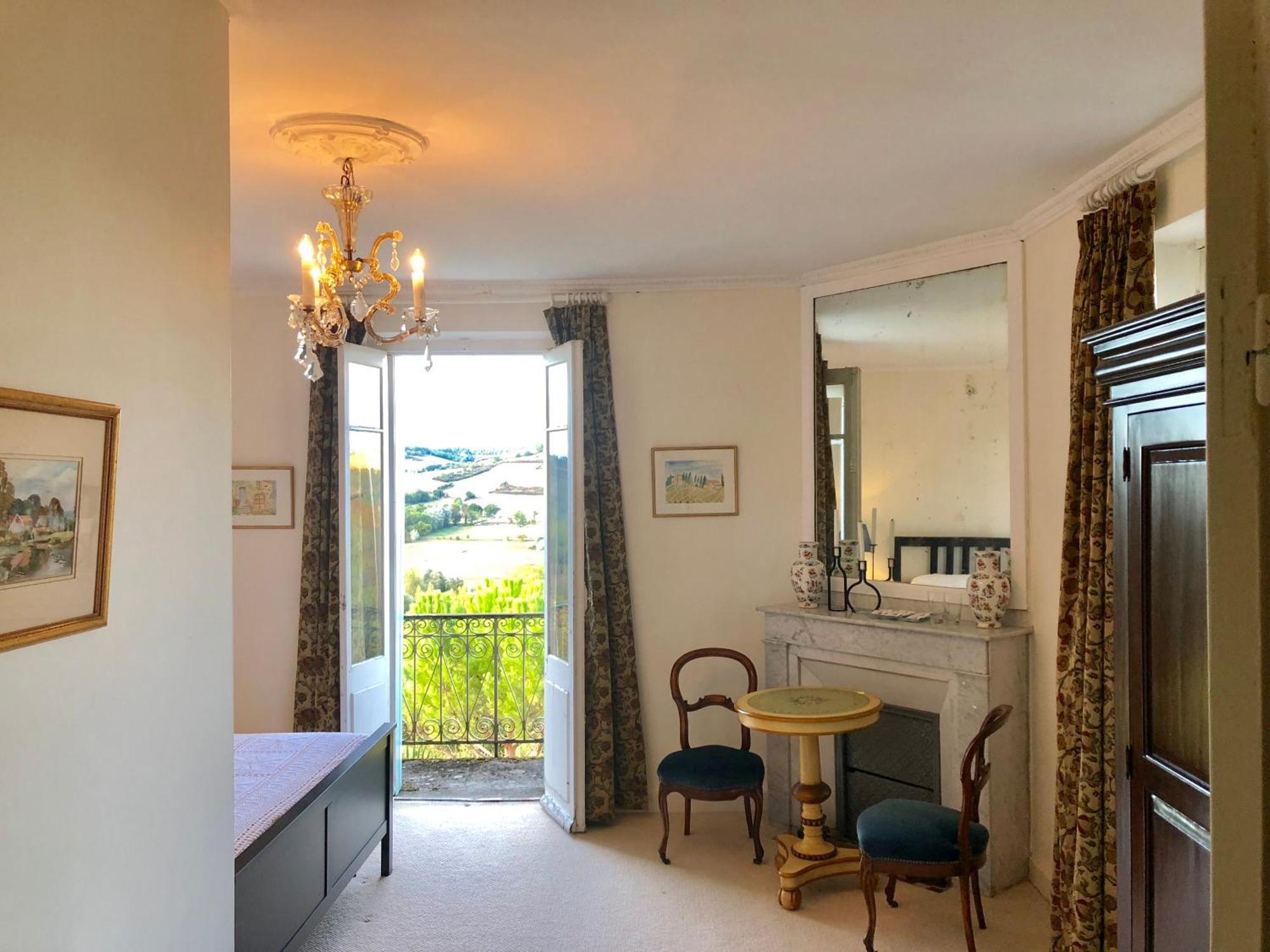 Le Chevalier Noir Bed and Breakfast Cordes-sur-Ciel Kamer foto